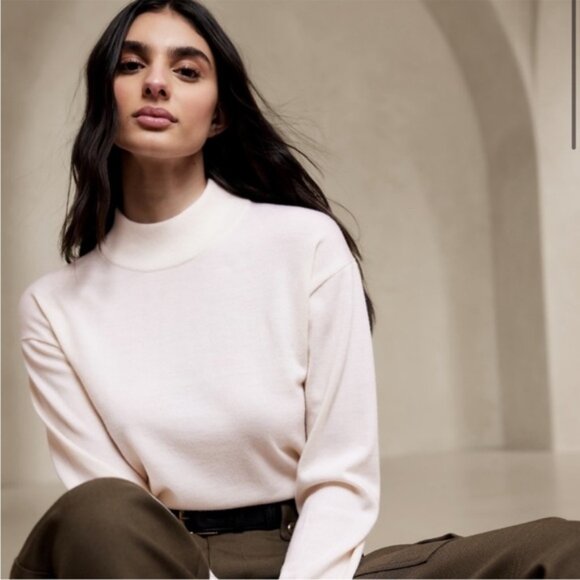 Banana Republic Ivory Adoro Merino Wool Mockneck Sweater Size Small Petite - Picture 2 of 11